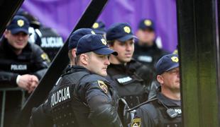 Policija: v množičnem pretepu v Tepanjah huje ranjen Španec