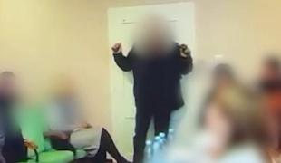 Ukrajinski svetnik med sejo odvrgel granate in ranil 26 ljudi #video