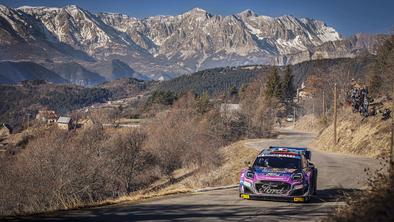 Loeb vodi, mladi Francoz brutalno razbil svojo pumo #video