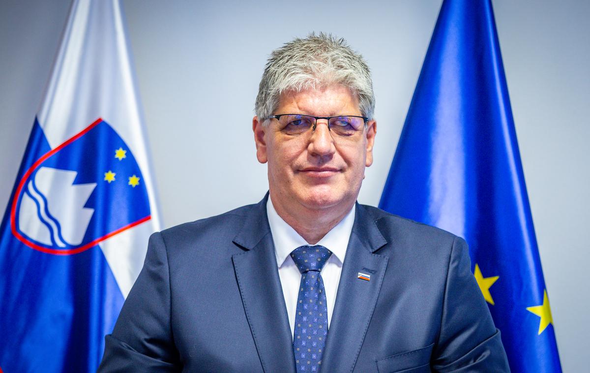 Boštjan Poklukar | Minister Boštjan Poklukar pravi, da policijo sovražimo le, ko nam napiše kazen. | Foto Gaja Hanuna