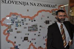 Zbiratelj s šestimi kubiki znamk 