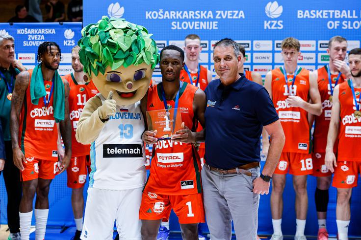 Za najkoristnejšega igralca je bil izbran Umoja Gibson. | Foto: Aleš Fevžer