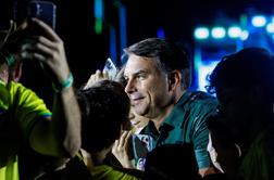 Flavio Bolsonaro iz Brazilije pobegnil v ZDA, tako so ga na letališču ujele kamere #video