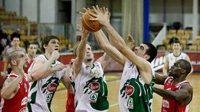 Walshevih 32 točk za pomembno zmago Olimpije 