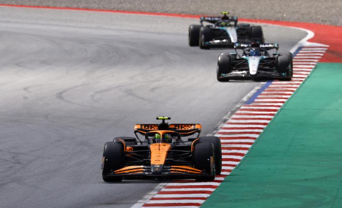 Lando Norris je že devetnajstič na zmagovalnem balkonu, a ima eno samo zmago. | Foto: Reuters