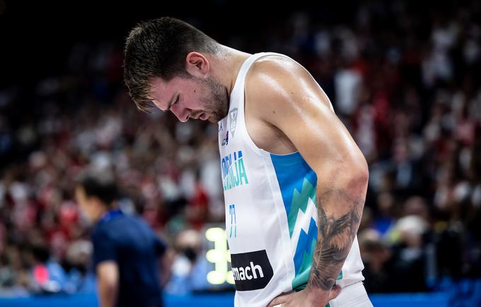 Dončić je prejšnji mesec s Slovenijo branil naslov na EuroBasketu, a doživel nepričakovan udarec v četrtfinalu, ko je izpadel proti Poljakom. | Foto: Vid Ponikvar
