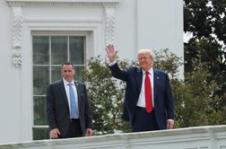 Kaj je Trump počel na strehi Bele hiše?