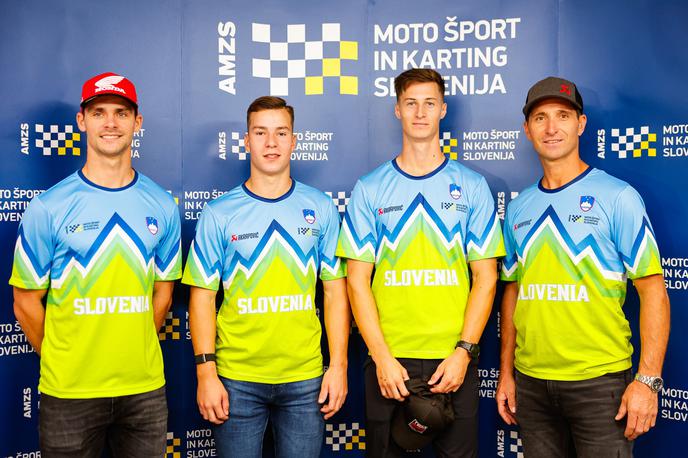 Tim Gajser | Tim Gajser, Jaka Peklaj, Jan Pancar in selektor Sašo Kragelj pred odhodom na pokal narodov v ZDA. | Foto Aleš Fevžer