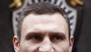 Vitalij Kličko, vodja ukrajinske opozicije, vrnil šampionski pas
