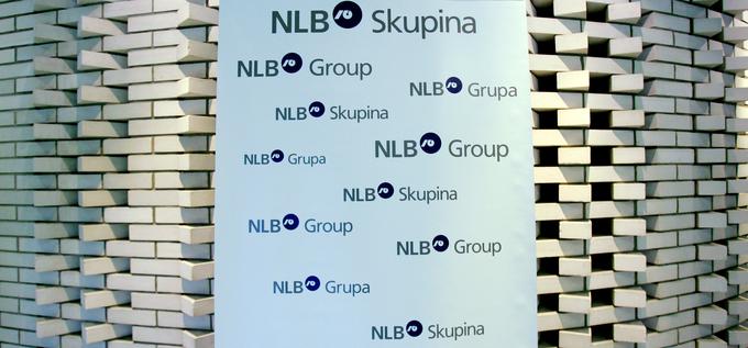 NLB se je odločila za provizijo, ki bo doletela vse, ki imajo kartico izdano v tujini. | Foto: STA ,
