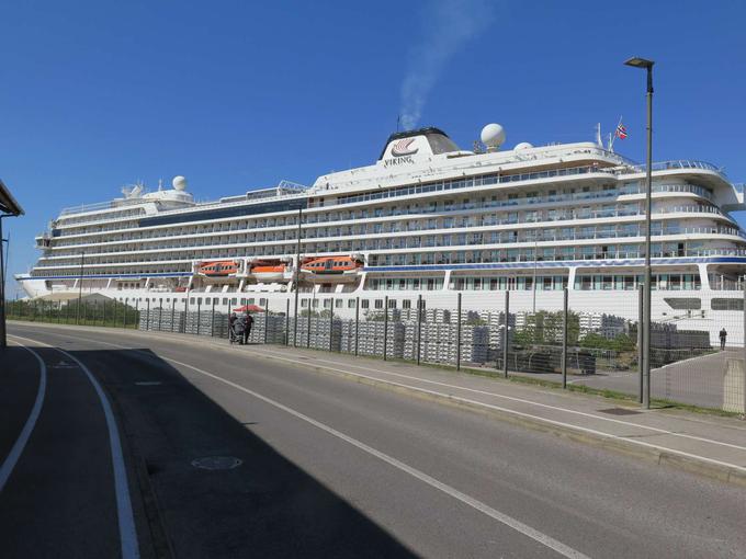 Viking Sky, potniška ladja, Koper | Foto: STA/Bojan Kralj