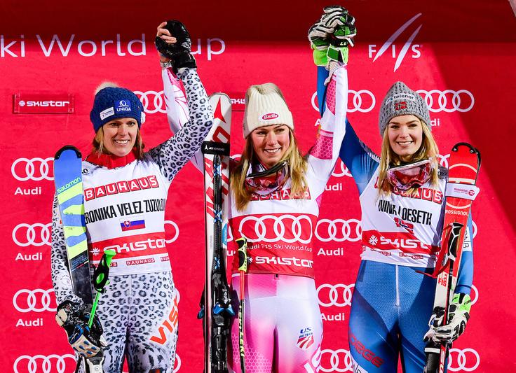 Veronika Velez-Zuzulova (levo) bo večji del sezone spremljala kot gledalka. | Foto: Sportida