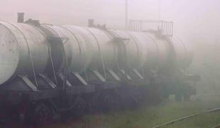 Po iztirjenju vlaka z amonijakom v Srbiji dva mrtva, v bolnišnici tudi otroci