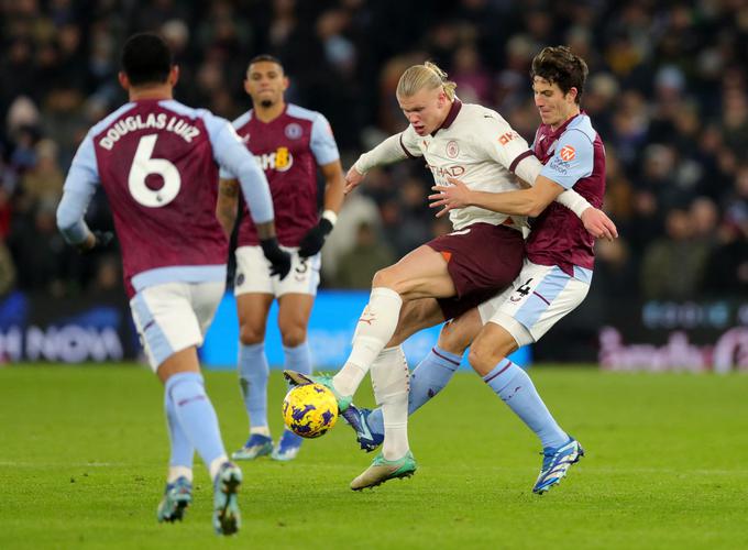 Aston Villa je na Villa Parku nadigrala Manchester City. | Foto: Reuters