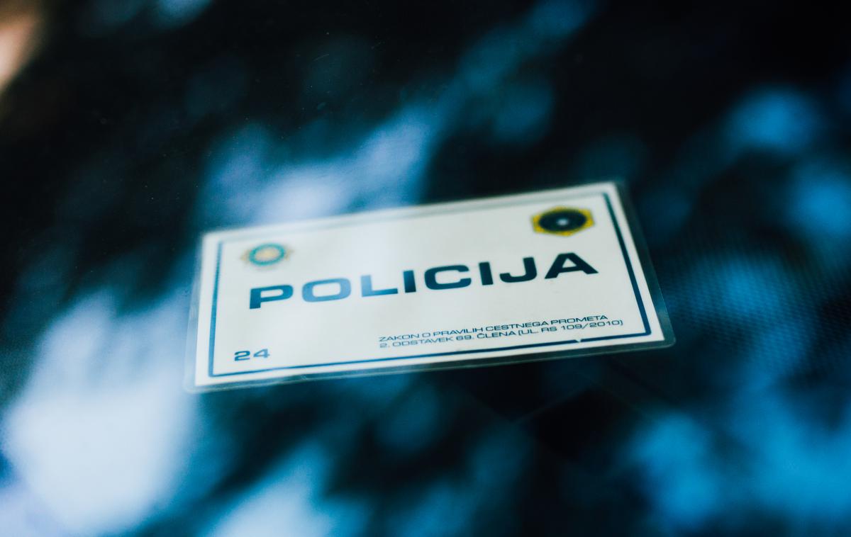 Slovenska policija | Policisti so osumljenko pridržali. | Foto STA