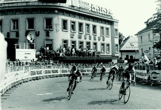 Udeleženci Gira na Jelenovem klancu leta 1994. | Foto: D. Holynski, Gorenjski muzej