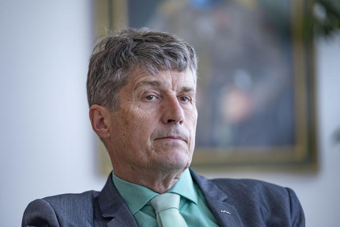 Sajovic: Višina obrambnih izdatkov ni neposredno povezana z nakupom vozil patria