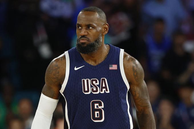 LeBron James je naskakoval že tretji olimpijski naslov v karieri. Leta 2004 je v Atenah osvojil "le bron". | Foto: Reuters