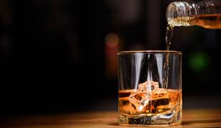17 mrtvih zaradi zastrupitve z alkoholom