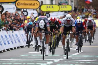 Ob Pogačarju in Vingegaardu ima kompleks manjvrednosti