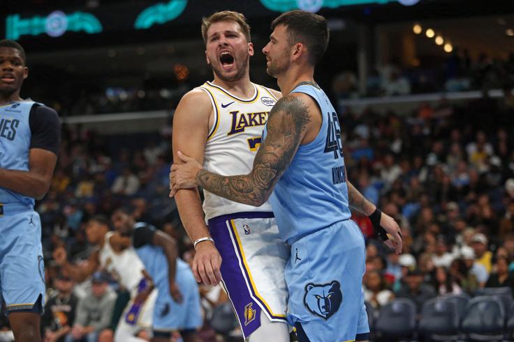 Luka Dončić Slovenski superzvezdnik je blestel tudi na gostovanju v Memphisu. | Foto: Reuters