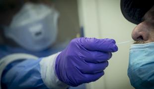 V soboto potrdili 614 novih okužb, umrlo 33 bolnikov