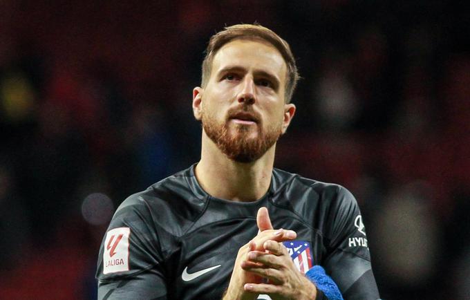 Jan Oblak bo z Atleticom v četrtek v uvodnem dejanju lige prvakov gostil dva rojaka, Benjamina Šeška in Kevina Kampla. | Foto: Guliverimage