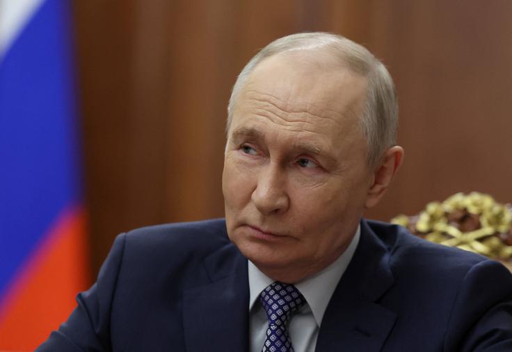 Tiskovni predstavnik Kremlja Dmitrij Peskov je glede srečanja Putina z vodjo iranske diplomacije izjavil, da vrnitev k sovražnostim ni niti v interesu Teherana niti v interesu svetovnega gospodarstva. | Foto: Reuters