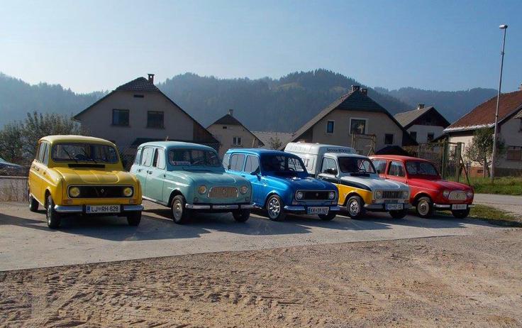 Renault 4 Del renaultov 4 Mlinarjevih iz Žirov, kjer je svoja sinova Jana in Andreja nad katrco navdušil že njun oče. Z njo se je vsak dan iz Žirov vozil na delo v avstrijski Celovec. | Foto: Osebni arhiv Jan Mlinar