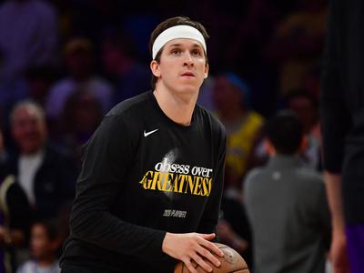 Napeto v Los Angelesu! Povratnik Reaves navdušuje, Houston nagaja Lakersom. #vŽivo