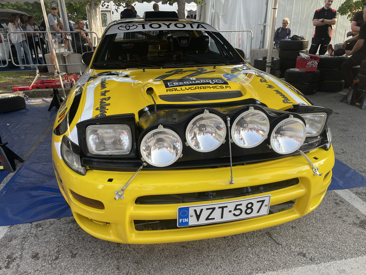 30 let stara toyota celica za Kalleja Rovanpero v San Marinu. | Foto: Gregor Pavšič