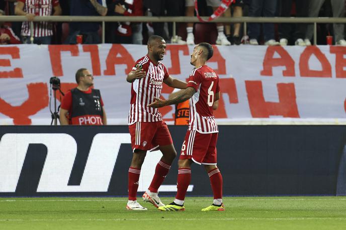 Olympiacos | Olympiacos je tudi na drugi tekmi Aston Villo premagal z dvema goloma razlike in napredoval v finale. | Foto Guliverimage