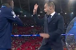 Čeferin se je z gesto na podelitvi znašel v središču pozornosti