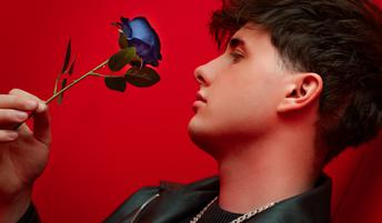 "Ukvarjanje z glasbo je drago, težko mi je samemu financirati vse"