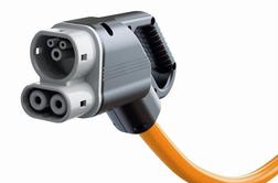 Šesterica avtomobilskih proizvajalcev z novim sistemom polnjenja električnih vozil