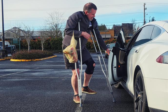 bolniška odsotnost bergle | Bolniška odsotnost ne pomeni nujno strogega mirovanja, a mora biti odsotnost od doma skladna z pisnimi navodili osebnega zdravnika. | Foto Shutterstock