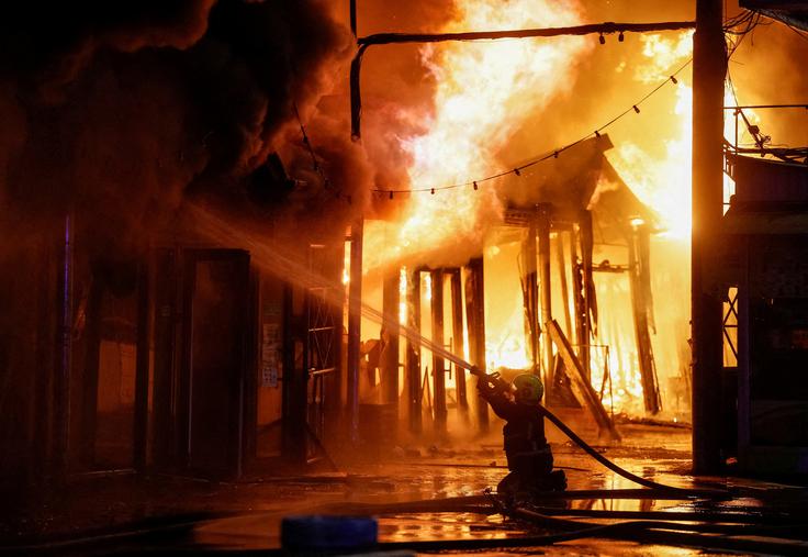Na poslovanje podjetij vse bolj vplivajo tudi geopolitične napetosti in vojne. | Foto: Reuters