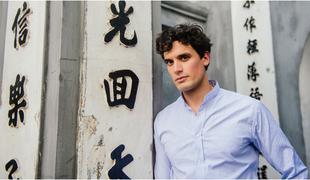 Slovenec na Kitajskem: Če sem bil na prostem brez maske, so me čudno gledali #intervju