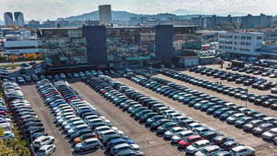 RAZKRIVAMO: v Ljubljani se je odprl največji center vozil v Sloveniji!