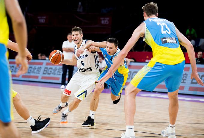 Slovenci se bodo za polfinale v torek udarili z zmagovalcem nedeljskega obračuna med Črno goro in Latvijo. | Foto: Vid Ponikvar