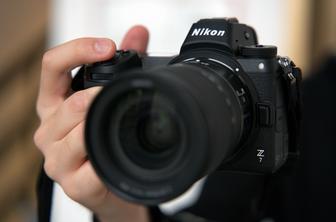 Nikon je s svojim brezzrcalcem zadel terno že v prvem poskusu