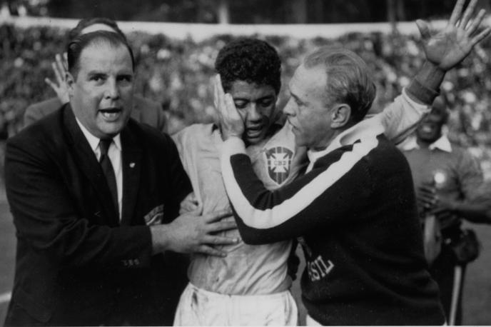 SP 1962 Čile | Ob odsotnosti poškodovanega Peleja je Brazilijo do naslova najboljše reprezentance na svetu popeljal Garrincha. | Foto Guliver/Getty Images