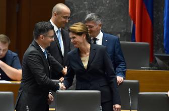 Kakšno igro igra Alenka Bratušek? #analiza