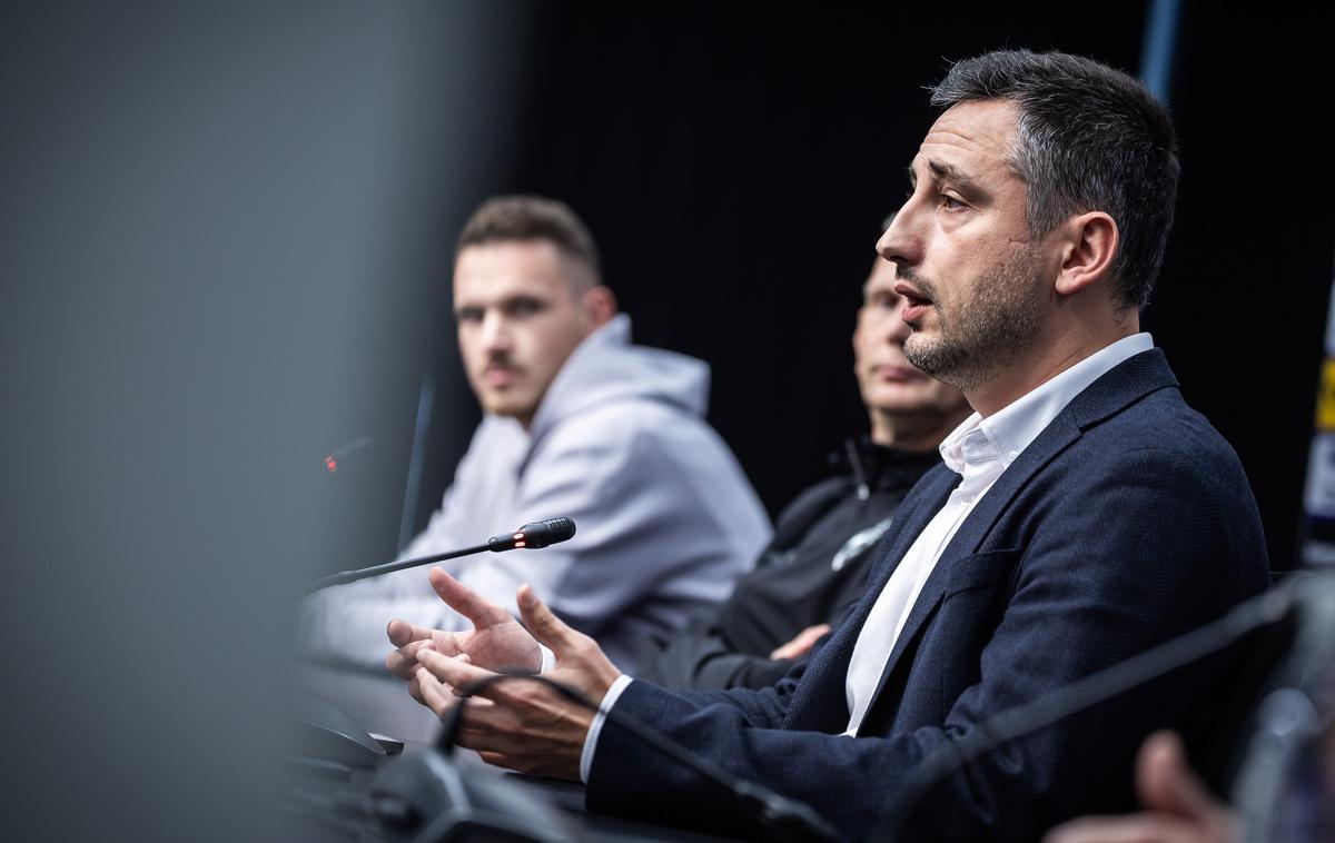 Cem Basgül NK Maribor | Vodstvo Maribora je za 16. uro sklicalo novinarsko konferenco, na kateri bodo predstavili novega trenerja. To je 42-letni Feđa Dudić. | Foto Jure Banfi