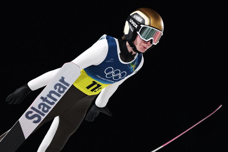 "Ne vem, zakaj ne bi bila sproščena, saj je že dobila srebrno medaljo, danes pa se je okitila še z zlato. " | Foto: Reuters