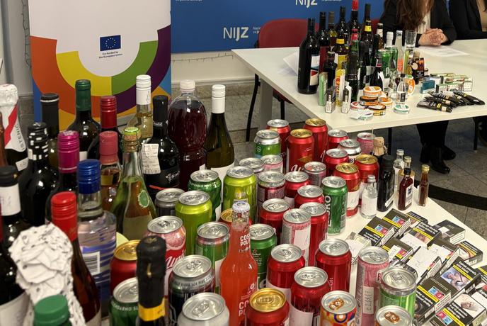 NIJZ razkriva: Mladi v Sloveniji preveč zlahka do alkohola in tobaka