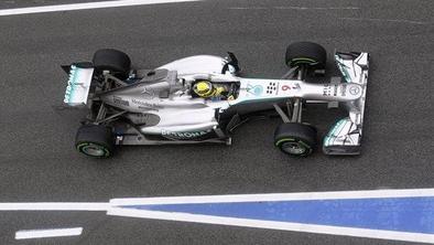 Mercedes na kvalifikacijah zmlel red bulle, lotuse in ferrarije