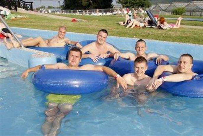 Najbolj mokra plesna zabava v Čatežu