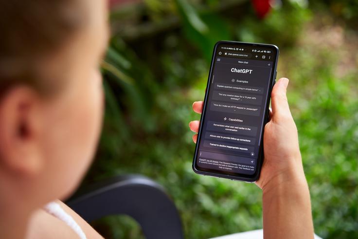 Zagon oglaševalske platforme bi bil za ChatGPT oziroma za podjetje OpenAI logična poteza, saj je oglaševalski potencial ChatGPT ogromen. | Foto: Shutterstock