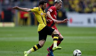 Osem golov v Dortmundu, Bayern se ne ustavlja, Eintracht popušča